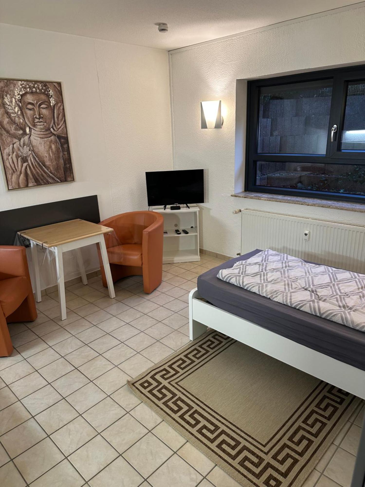 Appartement "Buddha" ลางเกลส์ไฮม์ ภายนอก รูปภาพ
