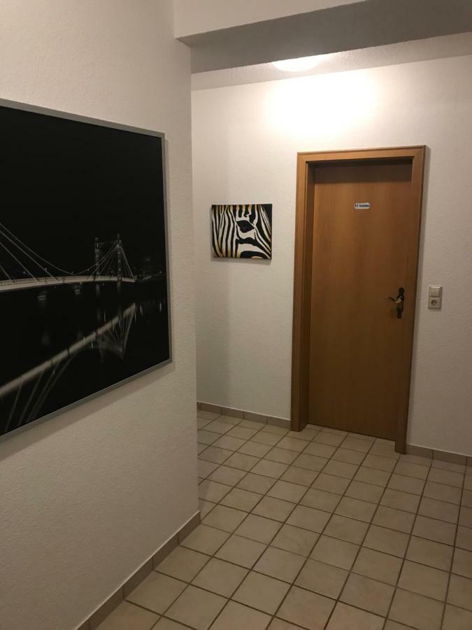 Appartement "Buddha" ลางเกลส์ไฮม์ ภายนอก รูปภาพ